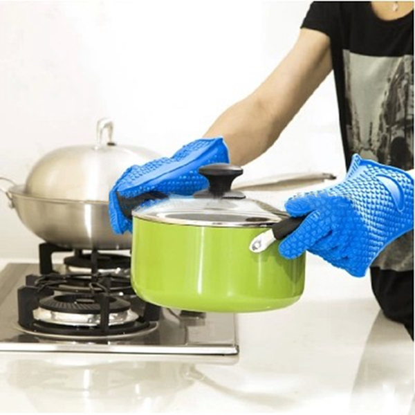 Kitchen silicone oven glove